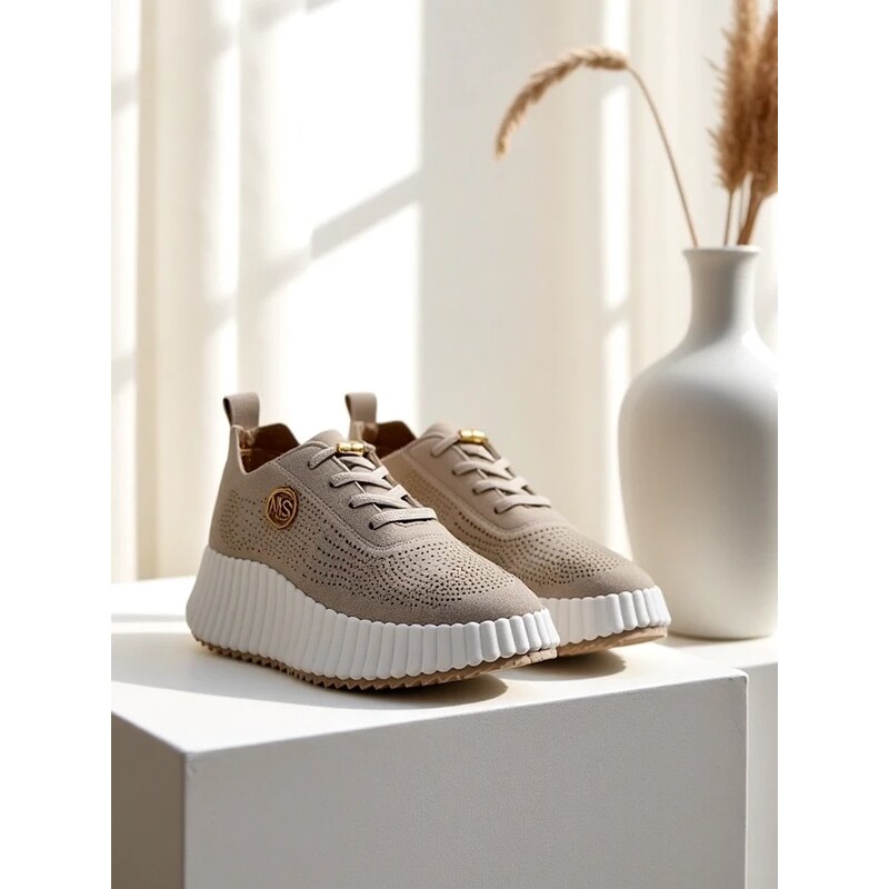 Resti Womens sporty lace-up sneakers Tobin