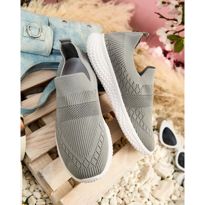Resti Womens slip-on sports shoes Ennas