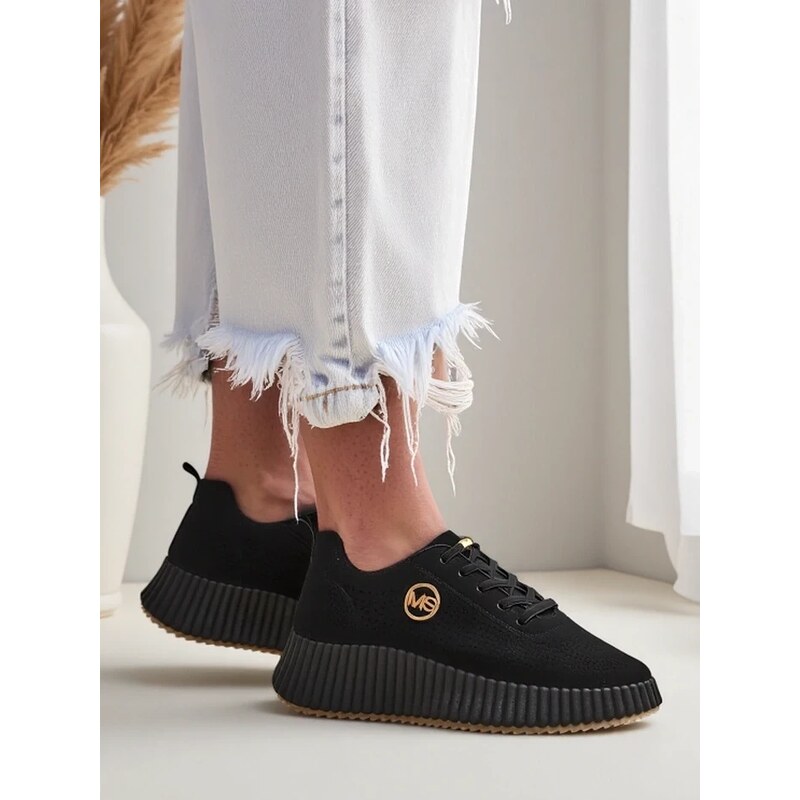 Resti Womens perforated sport sneakers Tobin