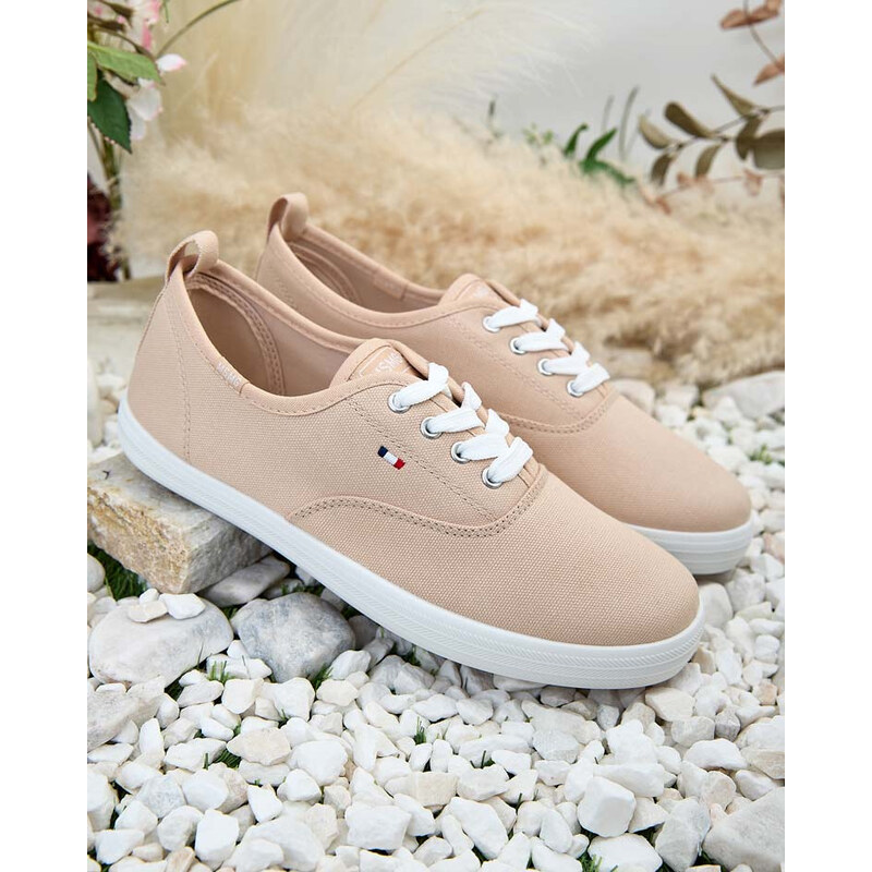 Resti Womens Secilla Sneakers