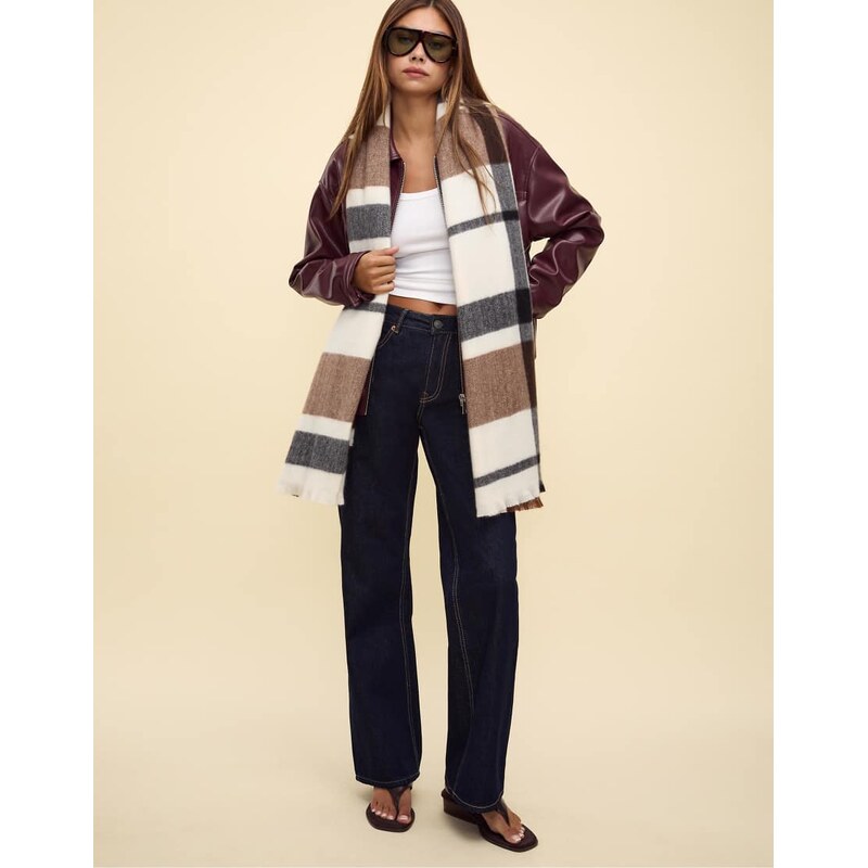 Stradivarius Checked scarf in ecru-White 107954218