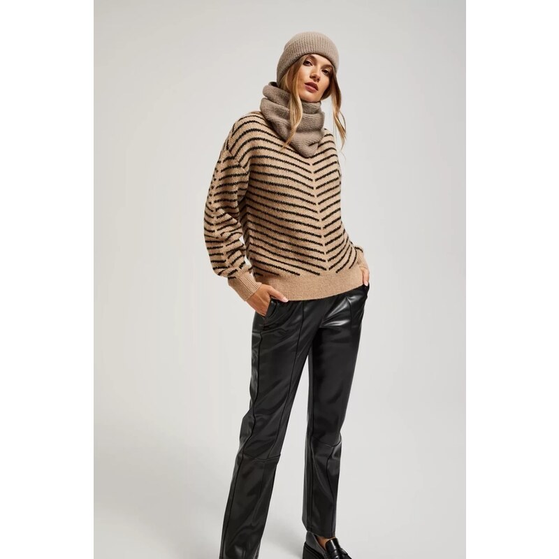 Marisse Coffee Scarf With Metallic Thread