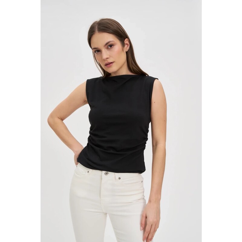 Marisse Plain Black Top