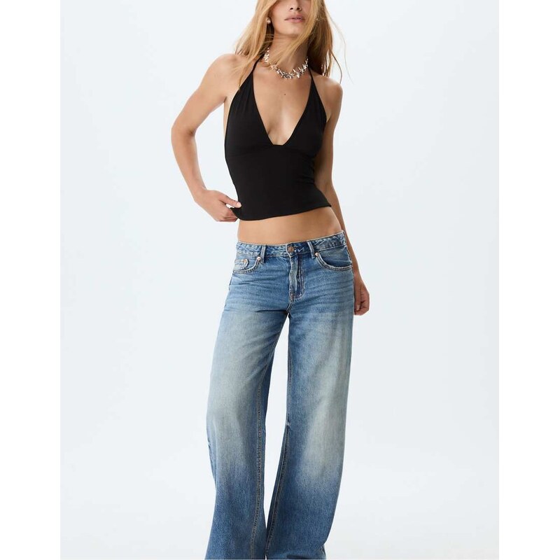 Stradivarius D91 low wide-leg jeans in medium denim wash-Blue