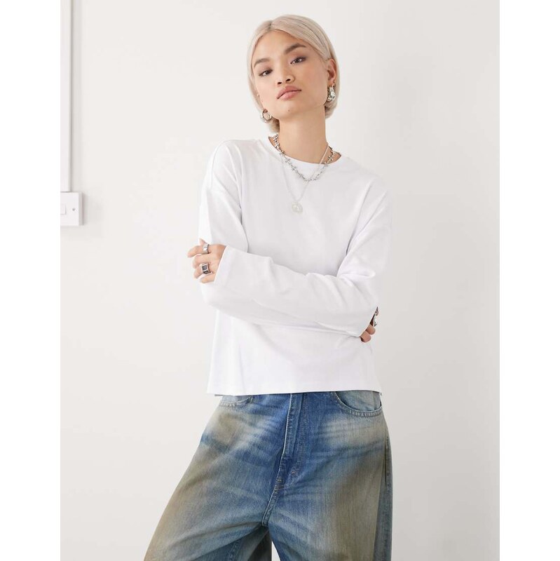 Noisy May regular fit long sleeve t-shirt in white