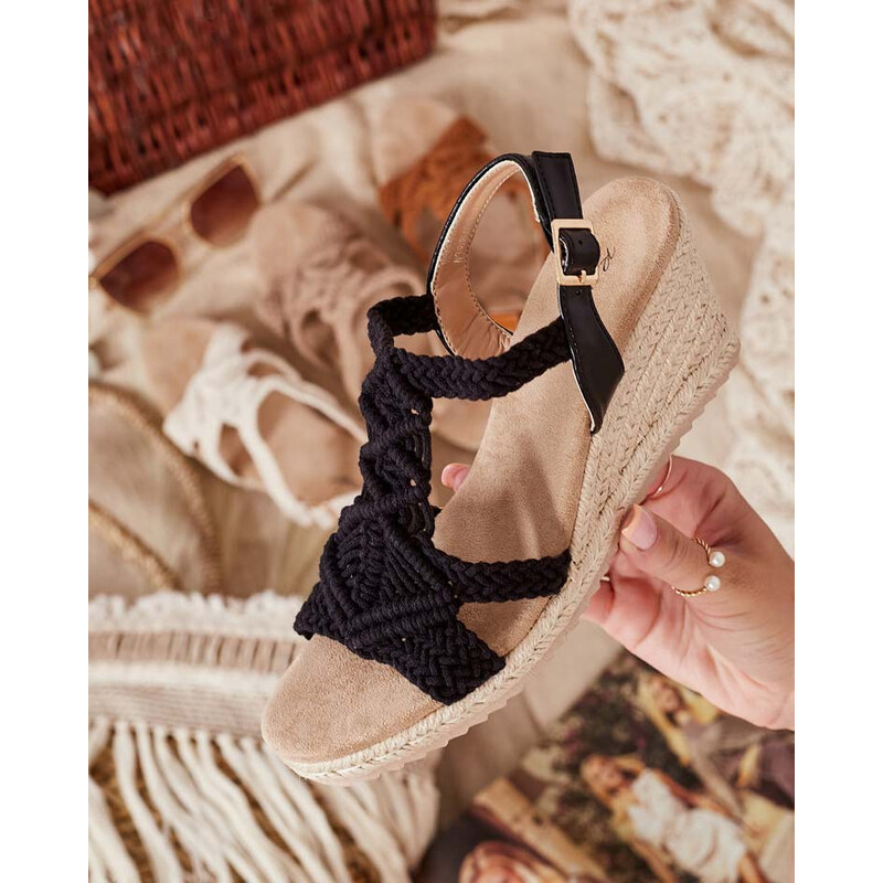 Resti Womens Ovia Sandals on Anchor