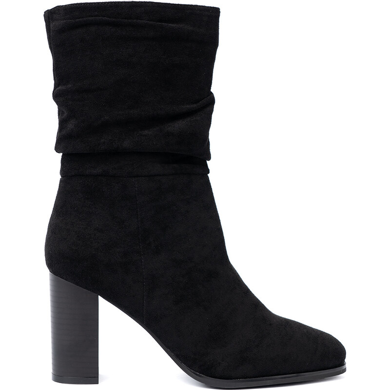 Shelvt Black ankle boots with a ruffled upper 108016484