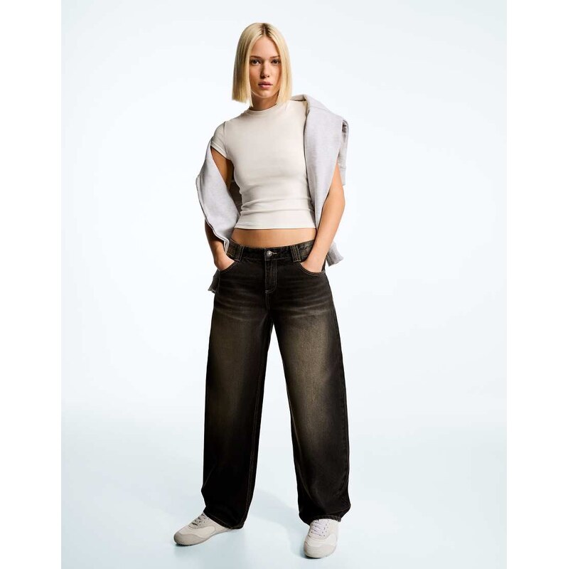 Bershka Barrel jeans in dirty black