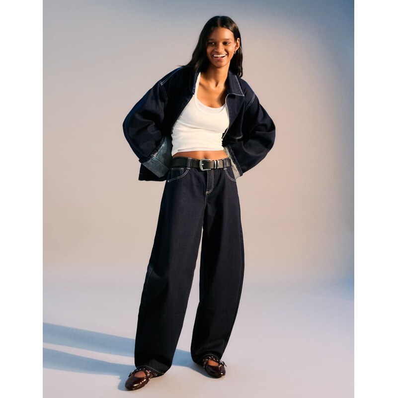 Bershka Barrel jeans in dark blue 109347091