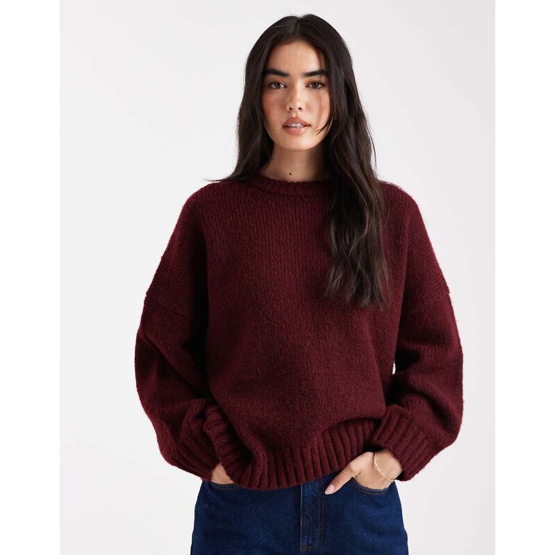 ASOS DESIGN oversized crew neck jumper with curved hem in burgundy-Red 108028331