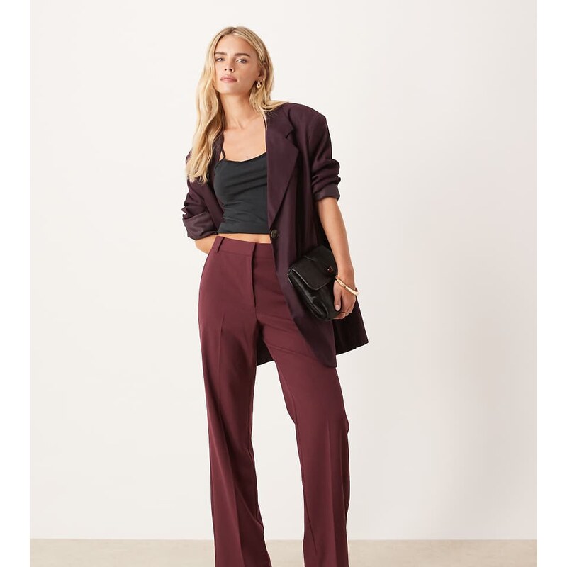 ASOS DESIGN Petite tailored slim straight leg trousers in mulberry 108031681