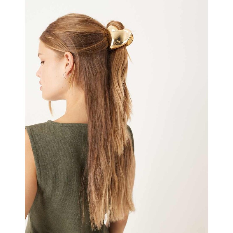 Accessorize large gold metal heart hair clawclip in gold 108099126