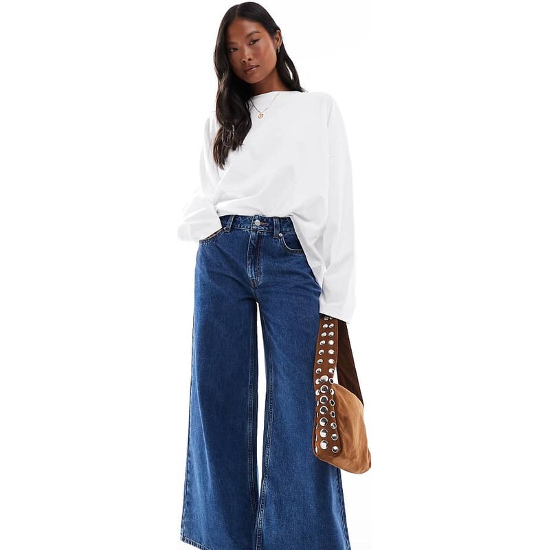 ASOS Petite ASOS DESIGN Petite high waist wide leg jeans in midwash 108058395