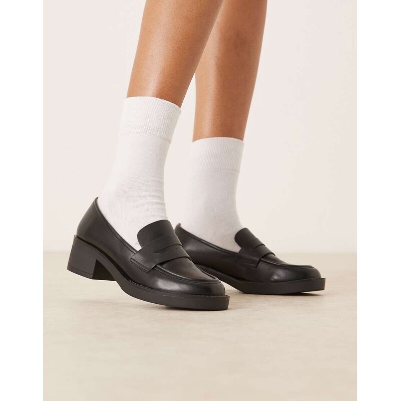 RAID Aarya loafers in black 108086381