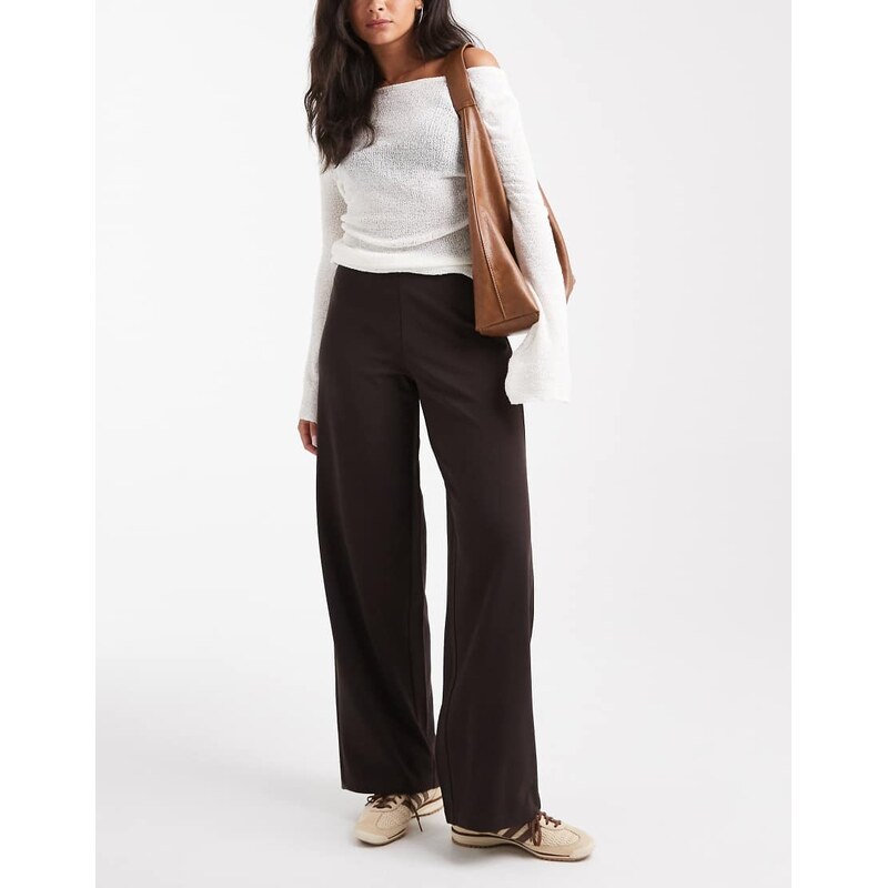 Vero Moda loose pull on trousers in chocolate-Brown