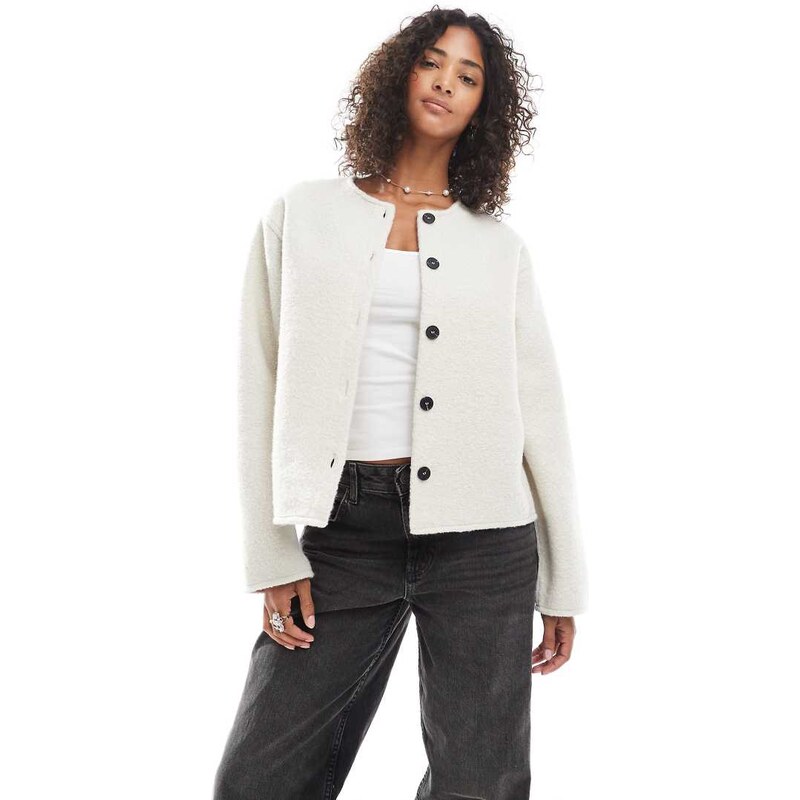 Pieces short teddy jacket in cream-White