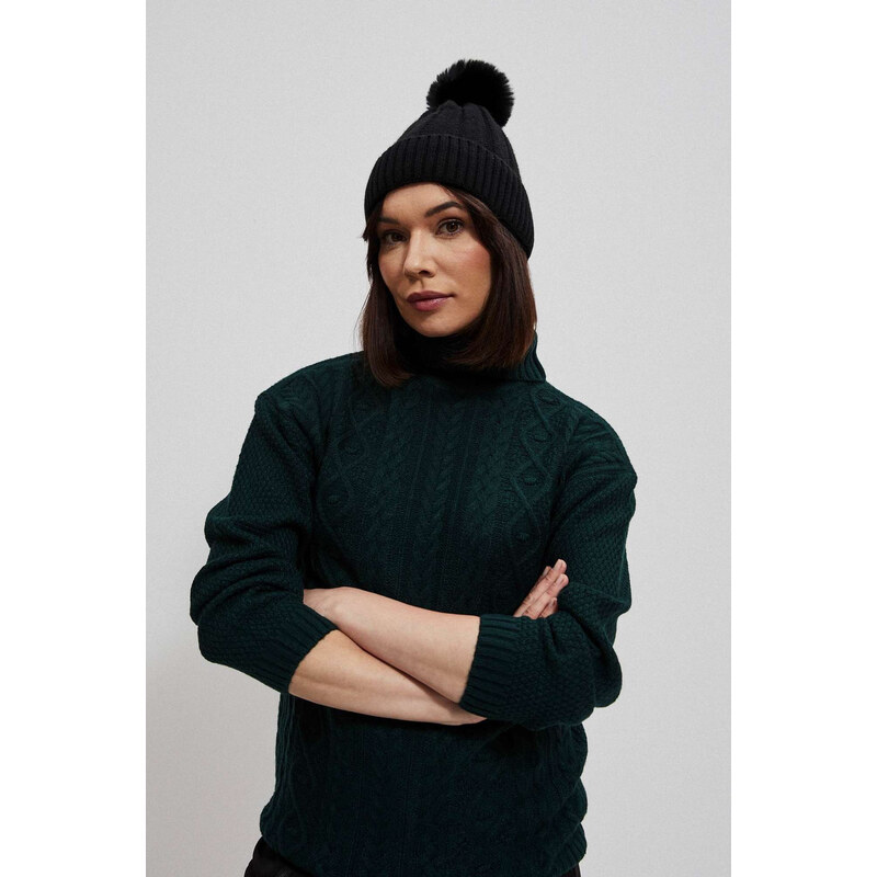 Marisse Cap with a pompom 108113092