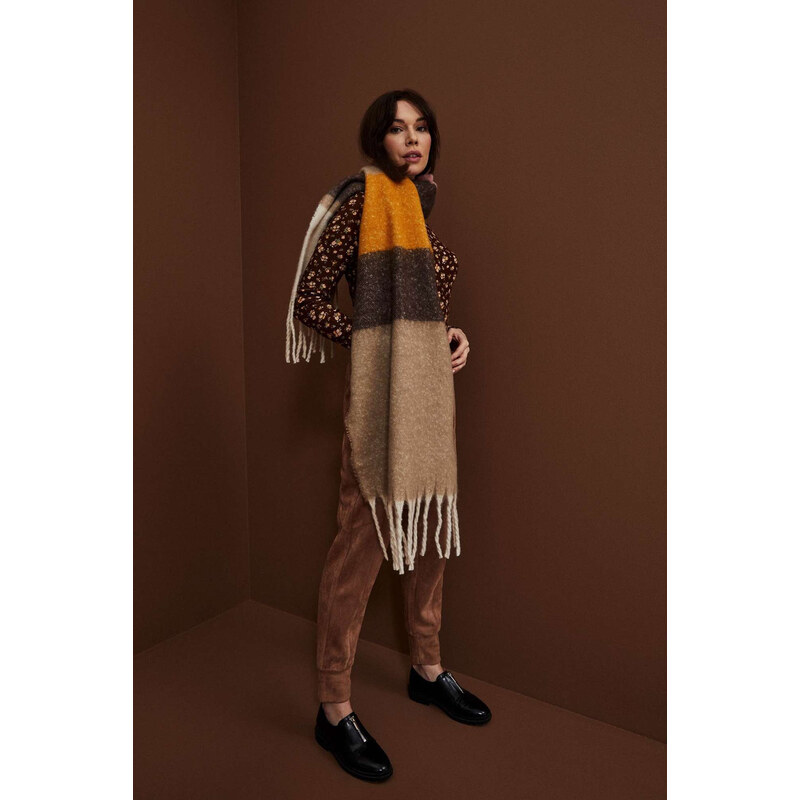 Marisse Striped scarf