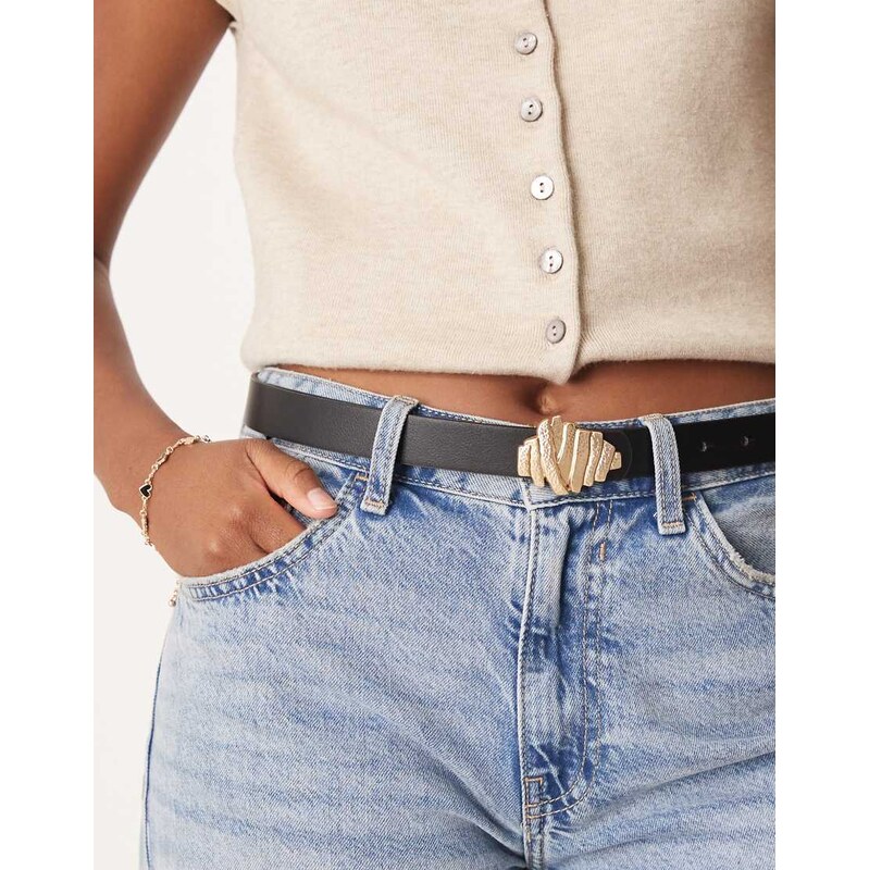 ASOS DESIGN waist and hip textured plate belt in black 108116082
