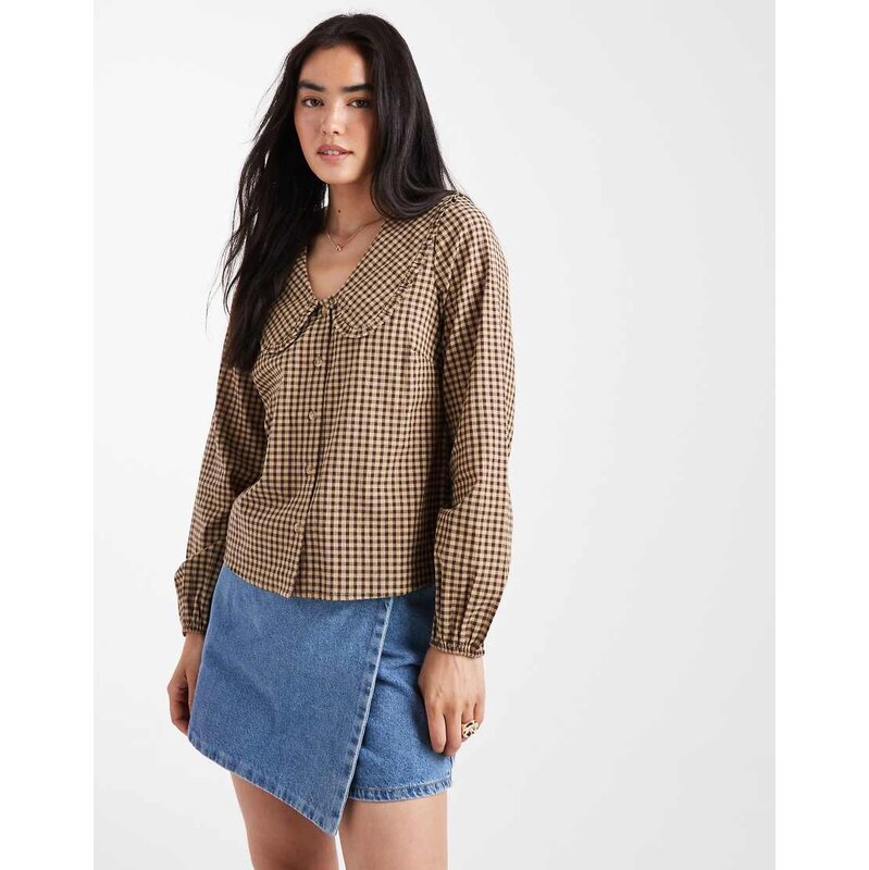 New Look gingham collared shirt in brown 108514905