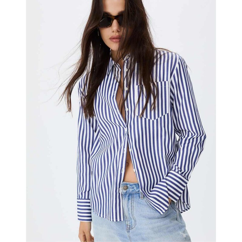 Stradivarius Basic striped poplin shirt with pocket in navy blue