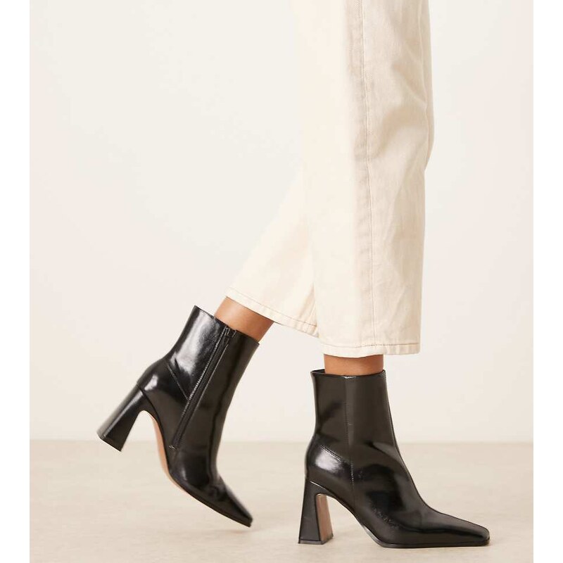 ASOS DESIGN Wide Fit Elodie chisel toe heeled boots in black