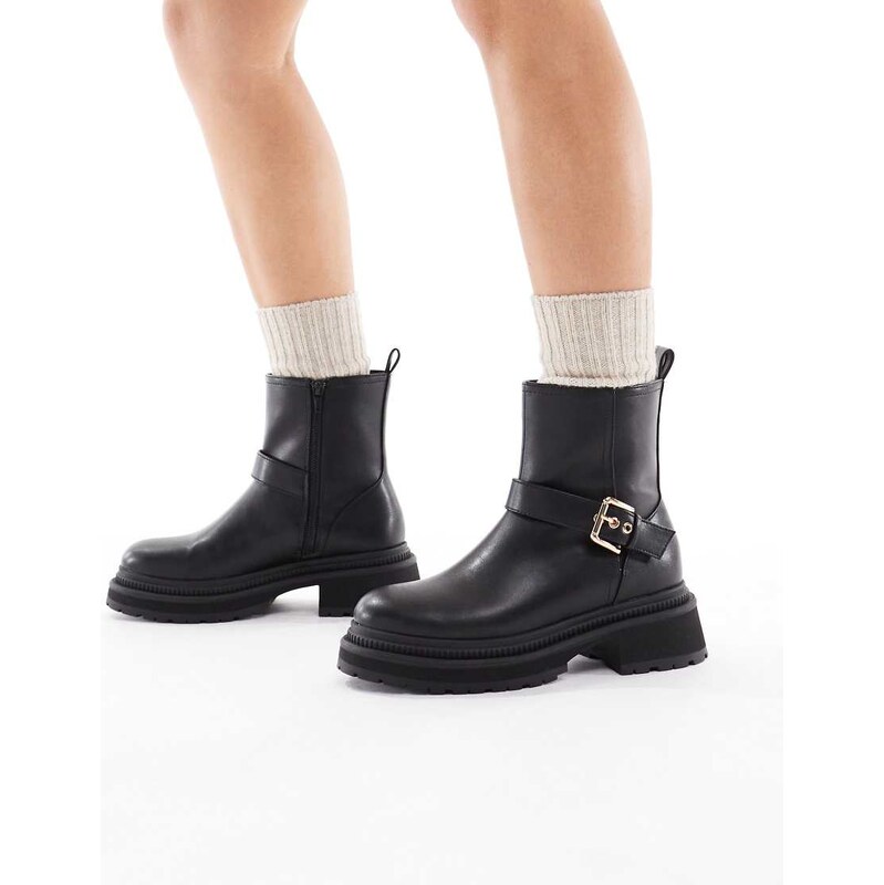 London Rebel Emma chunky boots with buckle detail in black 108316385