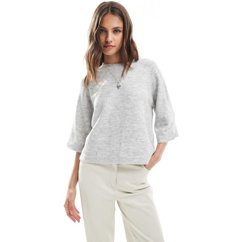 ONLY cropped knitted t-shirt in light grey