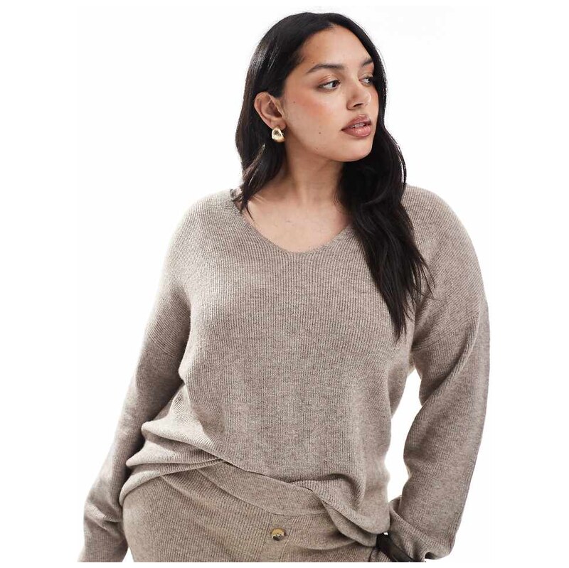 ONLY Curve v-neck loose ribbed jumper co-ord in beige-Neutral