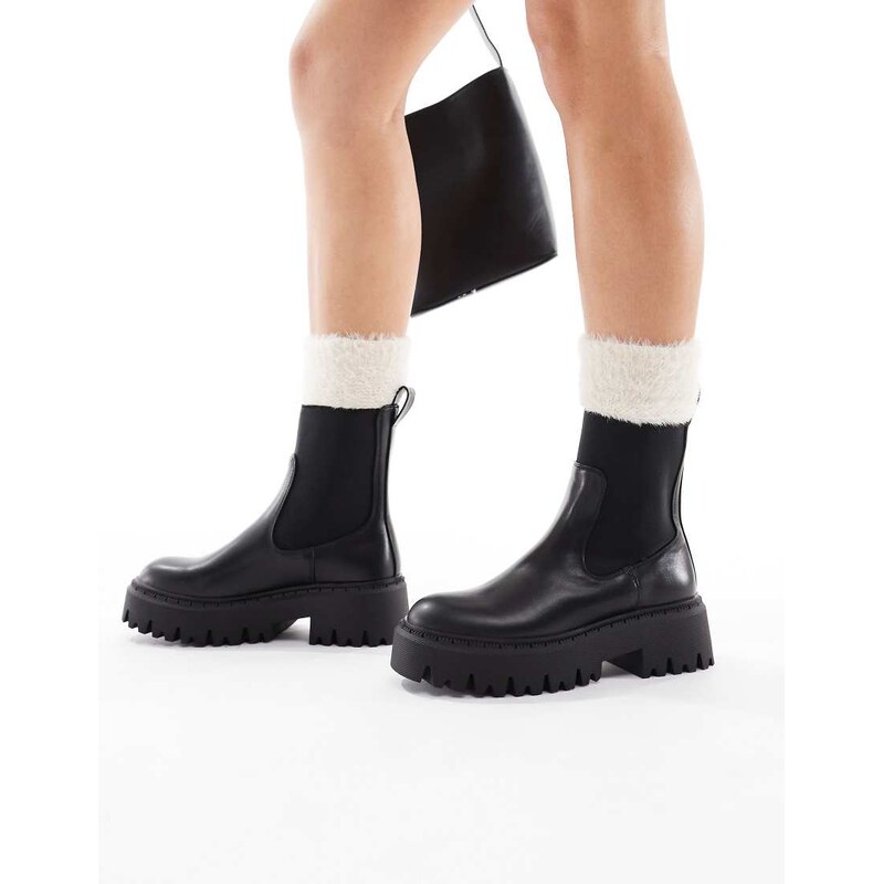 SEQWL Stella chunky chelsea boots in black 110990243