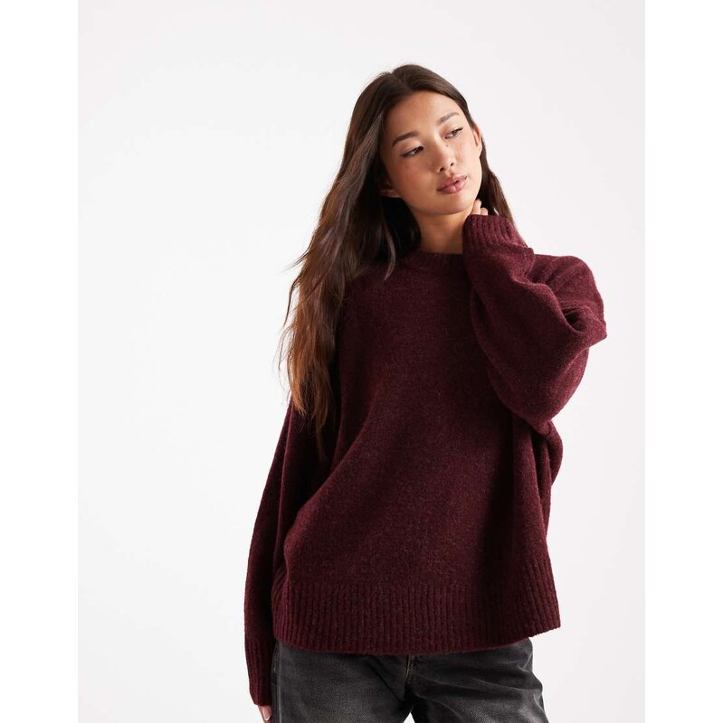 Vero Moda soft o-neck jumper in burgundy-Red
