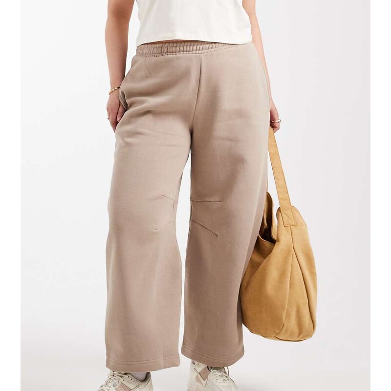 ASOS Curve ASOS DESIGN Curve barrel leg brushback jogger in mocha 108242830