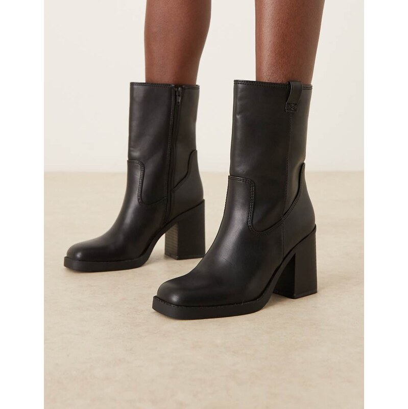 ASOS DESIGN Ruby pull-on block heeled ankle boots in black 109527311