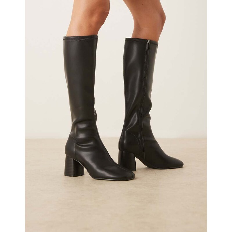 ASOS DESIGN Cassidy round toe knee boots in black 110923745