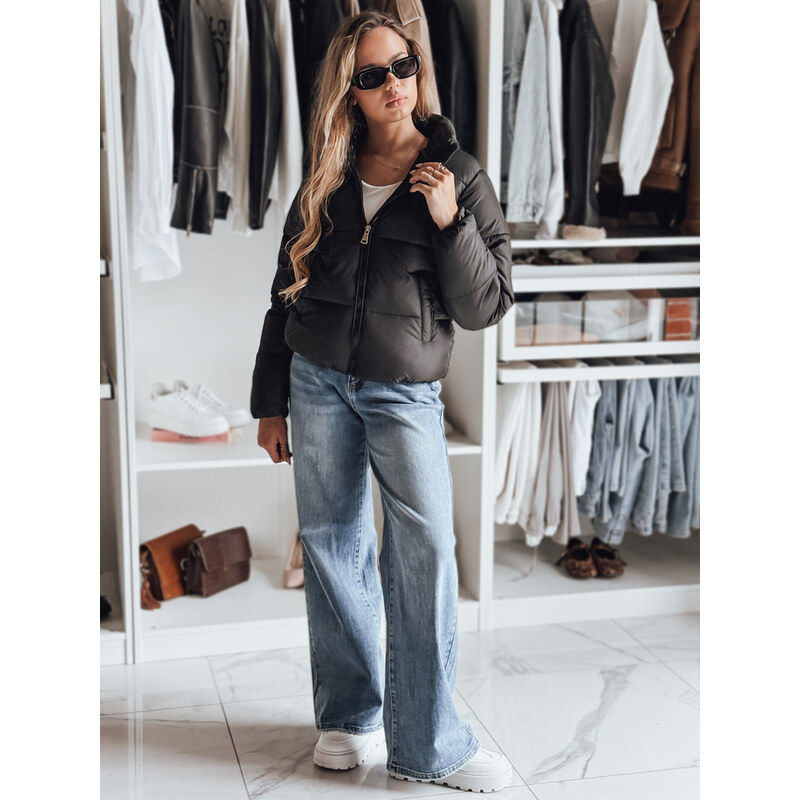 BASIC Černá dámská krátká prošívaná bunda s kapucí GLAMVO 109632530