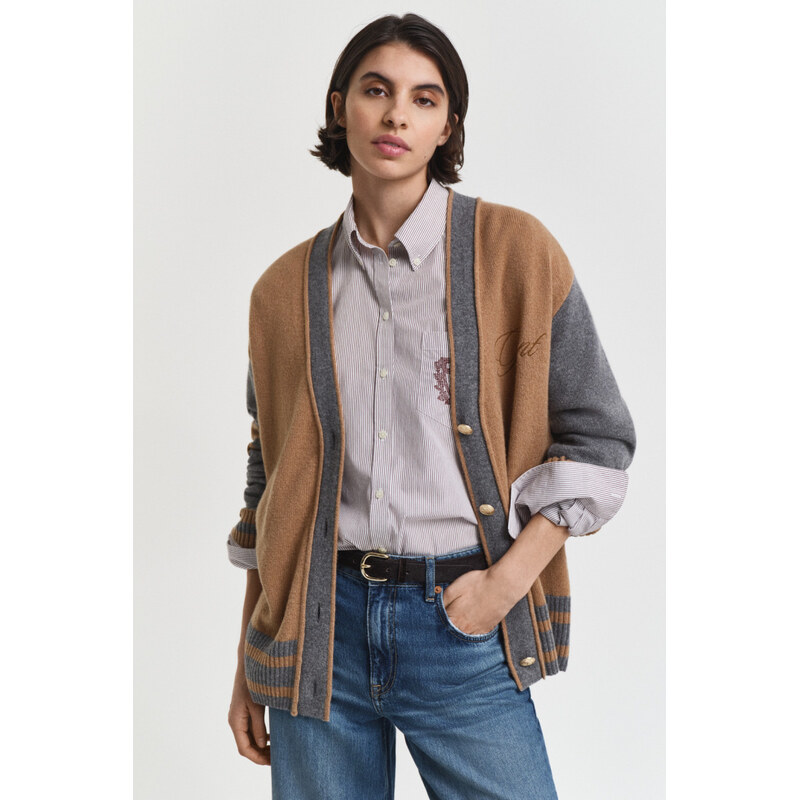 KARDIGÁN GANT VARSITY V-NECK CARDIGAN WHISKEY BROWN