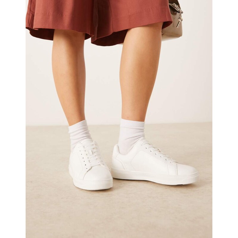 ASOS DESIGN Delta lace up trainer in white 113262567