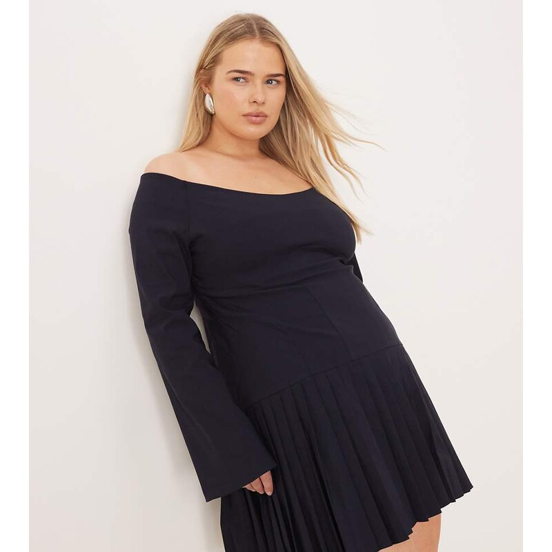 ASOS Curve ASOS DESIGN Curve long sleeve pleated skirt mini