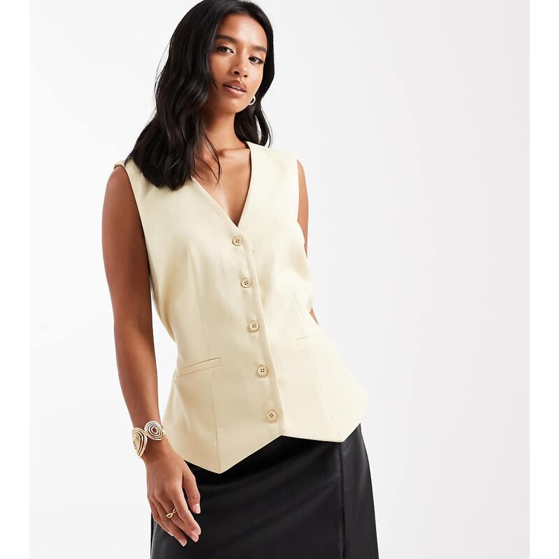 Vero Moda Petite faux leather mini skirt with notch front in black 108310239