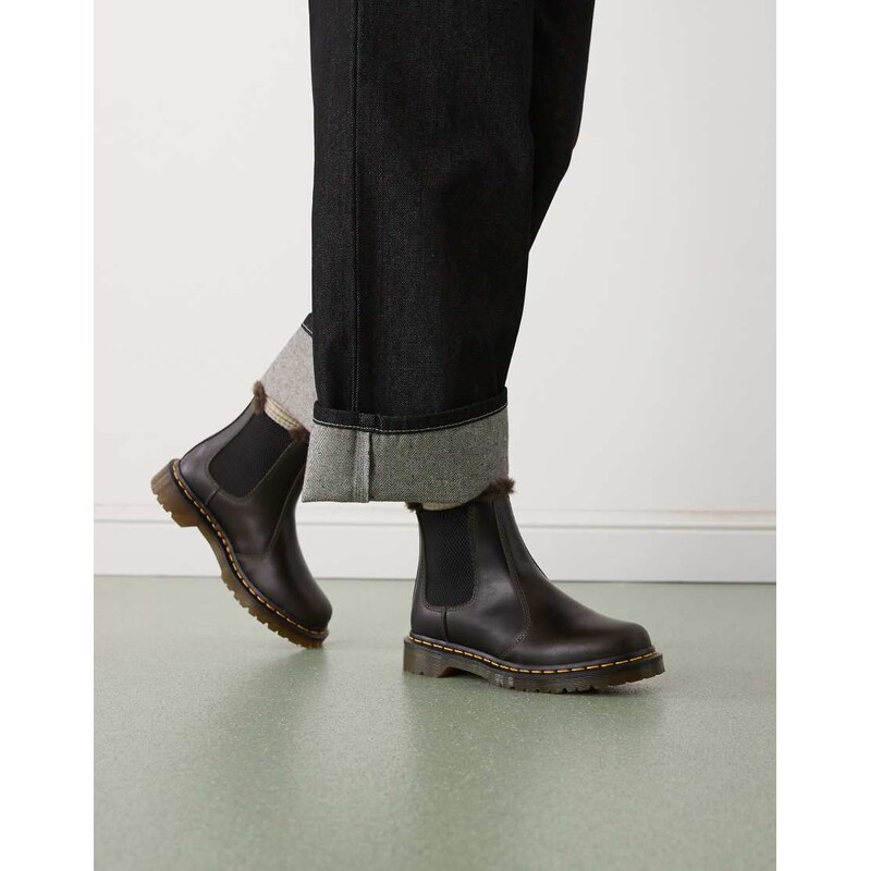 Dr Martens 2976 Leonore Chelsea boot with faux fur lining in