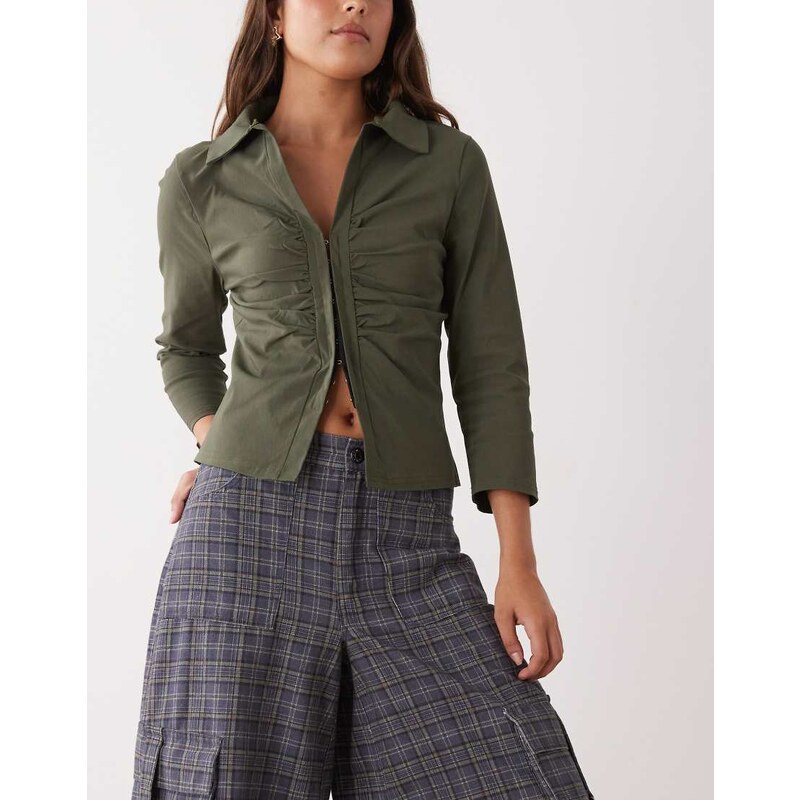COLLUSION bengaline hook and eye shirt in grey-Green