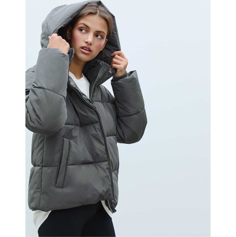 Stradivarius Basic hooded puffer jacket in dark grey