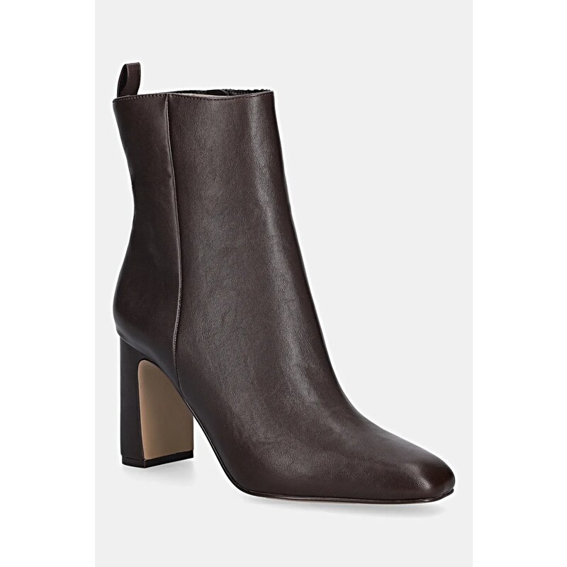 Steve Madden Nízké kozačky Steve Madden Adelisa