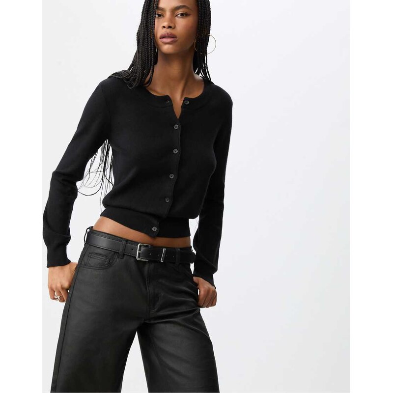 Stradivarius Button-up knit cardigan in black 108439416