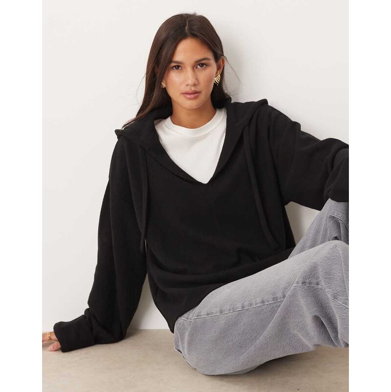 ASOS DESIGN Supersoft hoodie with turn back cuff detail in black - 108843819