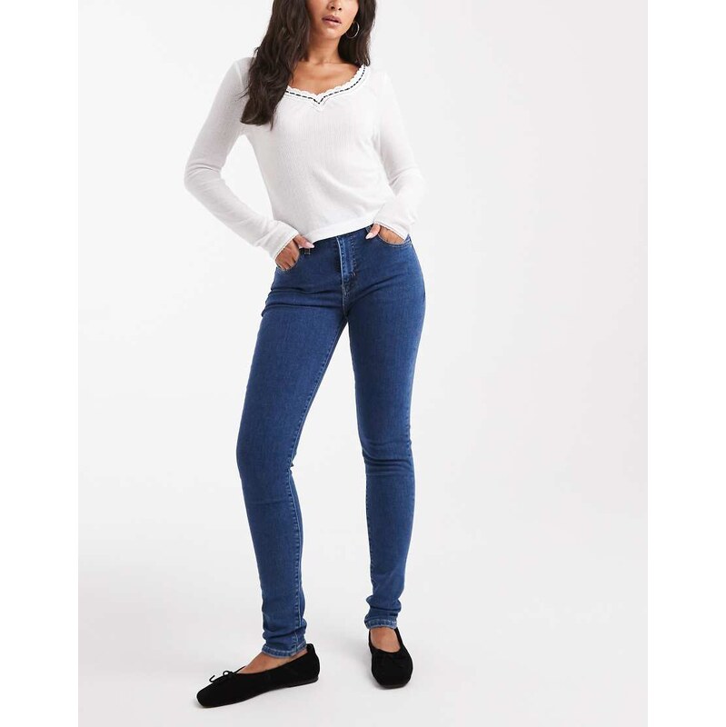 Levis 721 skinny jeans high rise in mid blue