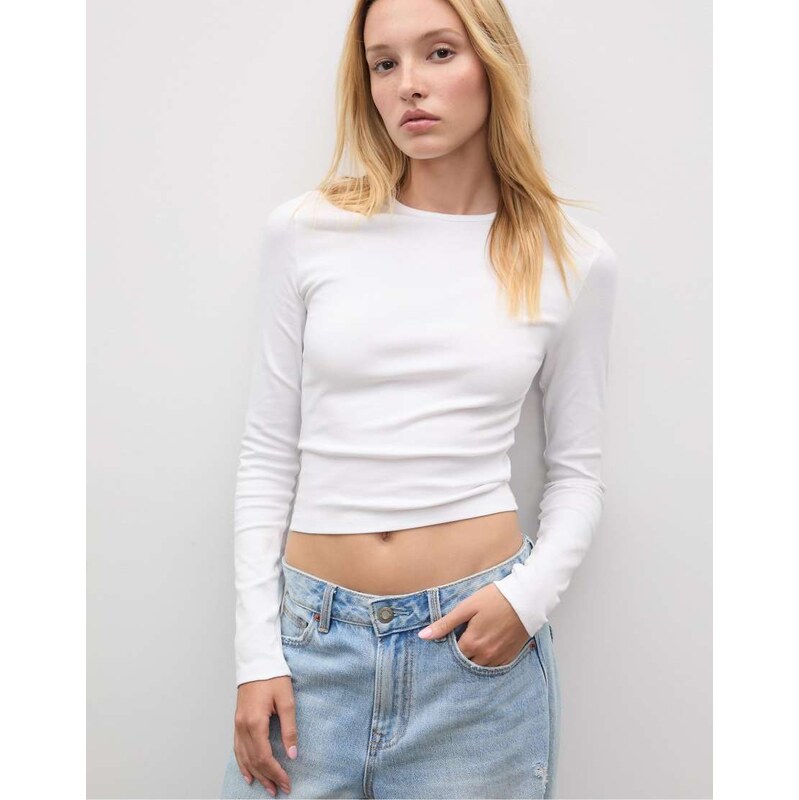 Stradivarius Basic long sleeve cotton t-shirt in white 108375224