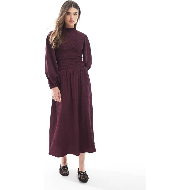 Wednesdays Girl puff sleeve shirred detail midaxi dress in deep purple 110591967