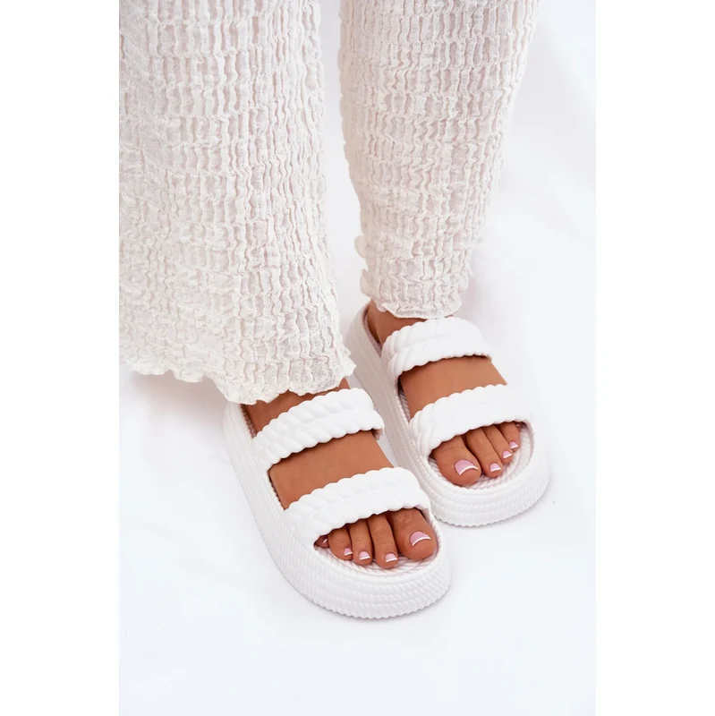 Klapky na platformě model 211671 Step in style