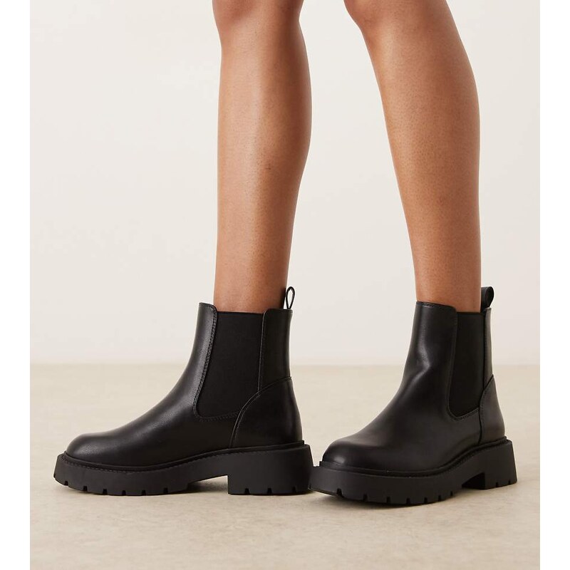 ASOS DESIGN Wide Fit Alford chunky flat chelsea boots in black